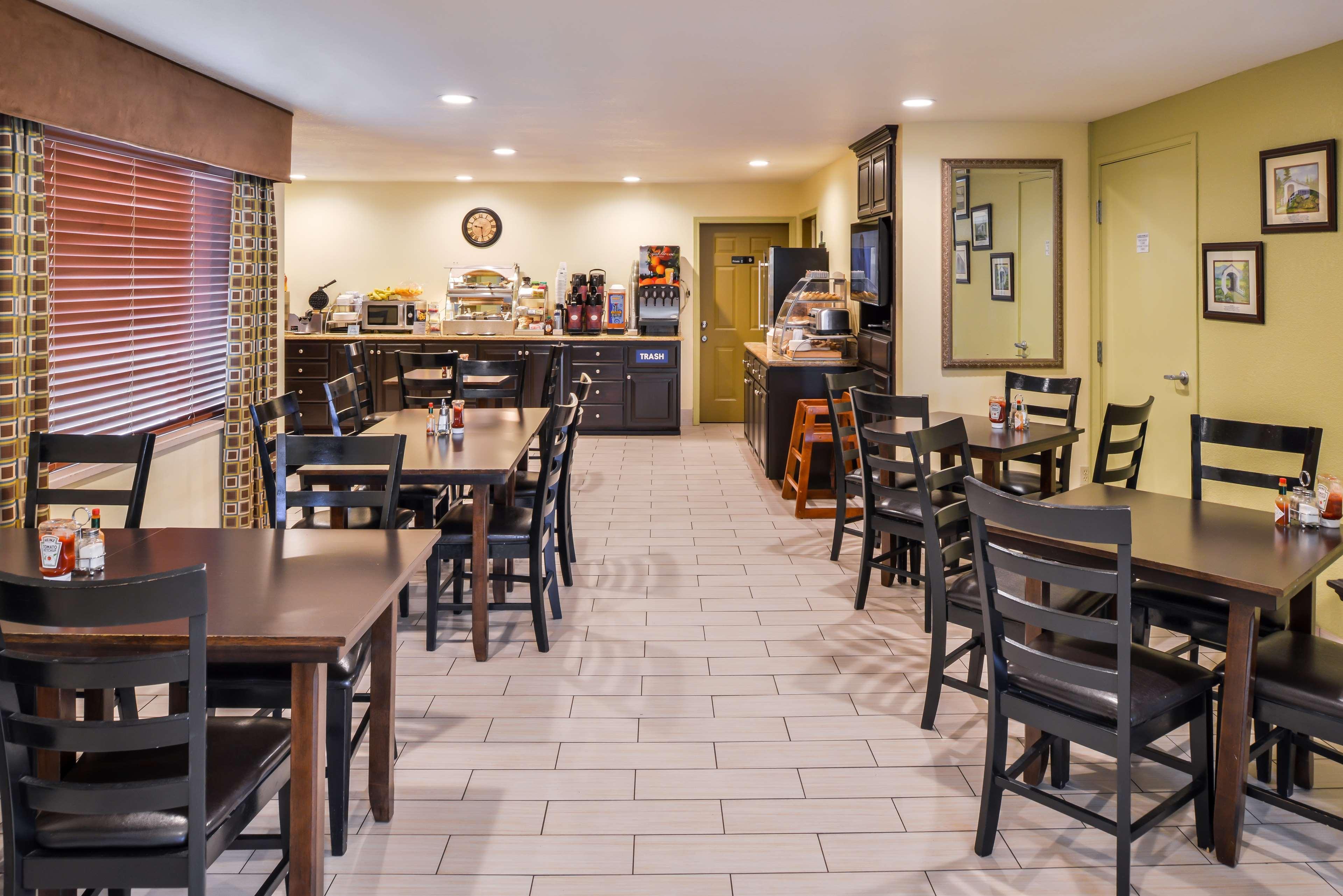 Best Western Cottage Grove Inn מראה חיצוני תמונה