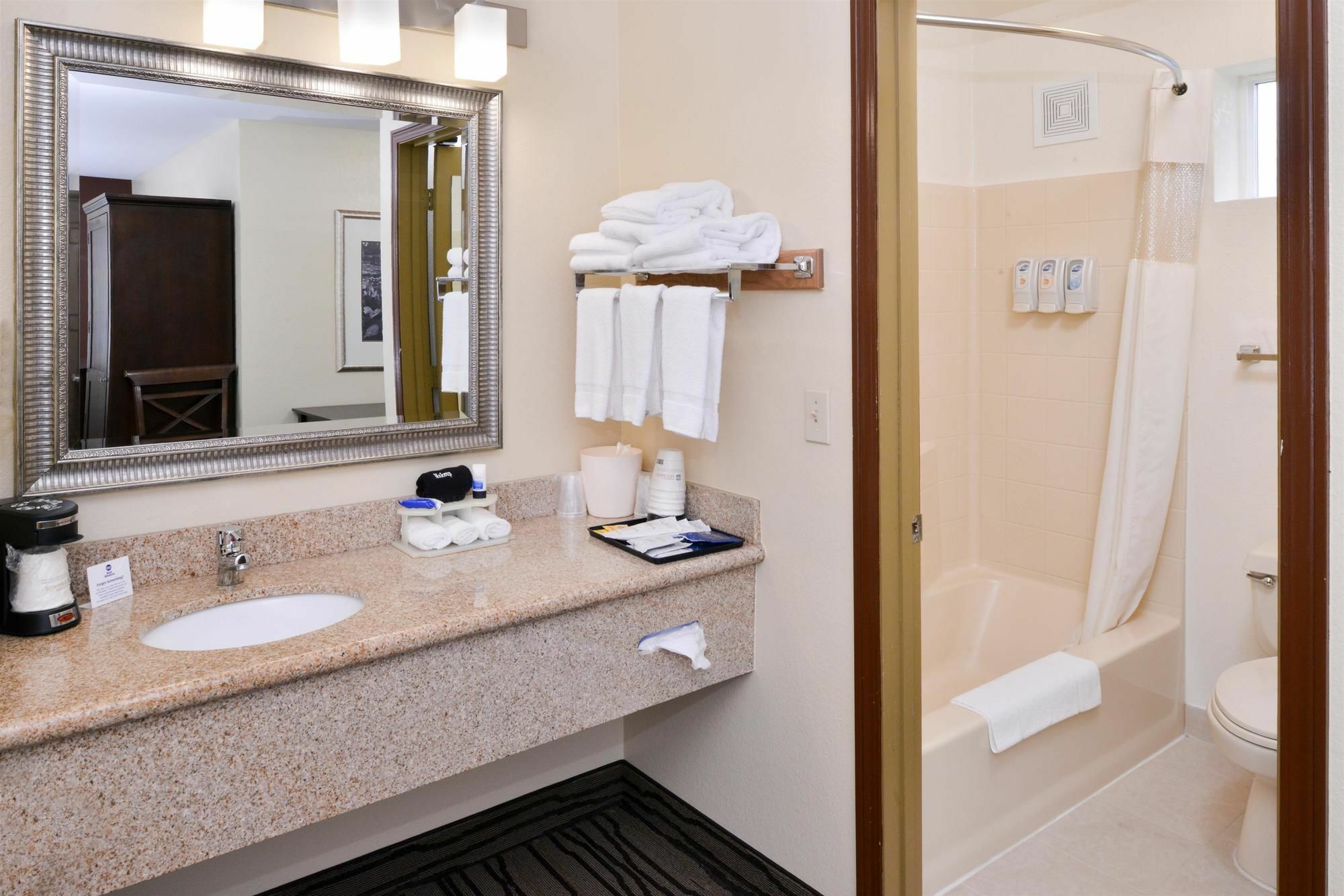 Best Western Cottage Grove Inn מראה חיצוני תמונה